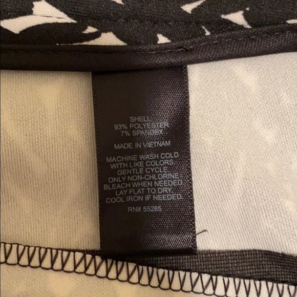 Black and White Leggings - Picture 5 of 5